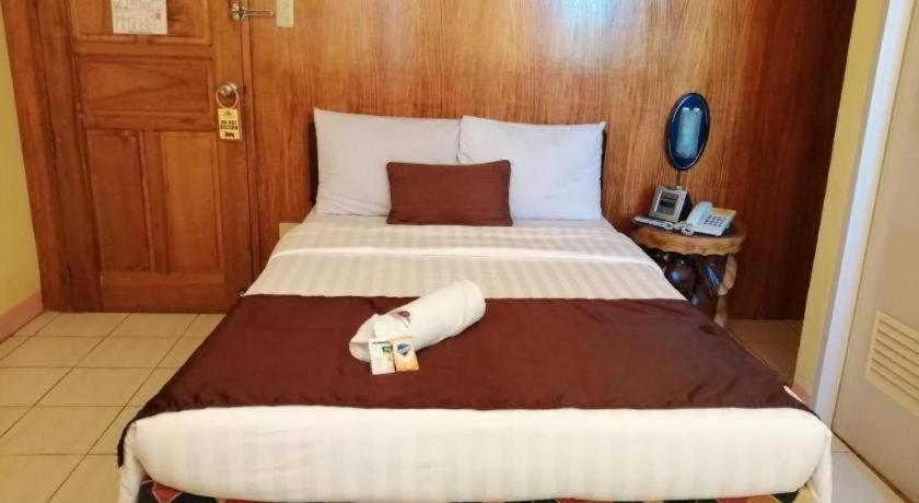 Hotel Asuncion Laoag Eksteriør billede